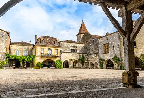 Bastides medievales perchees